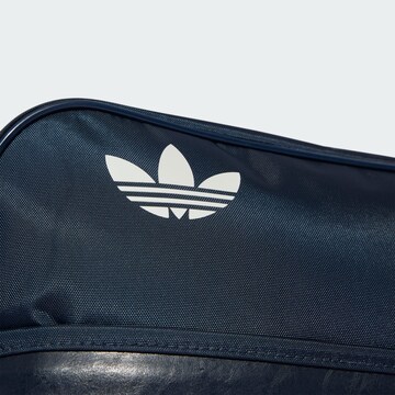 ADIDAS ORIGINALS Umhängetasche 'Airliner' in Blau