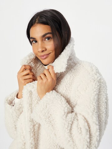 UGG Between-seasons coat 'GERTRUDE' in White