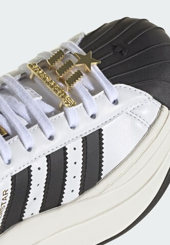 Baskets basses 'Superstar Bold' ADIDAS ORIGINALS en blanc