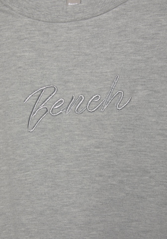Sweat-shirt BENCH en gris