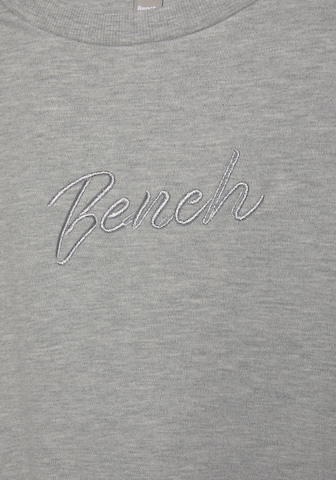 BENCH Sweatshirt in Grijs