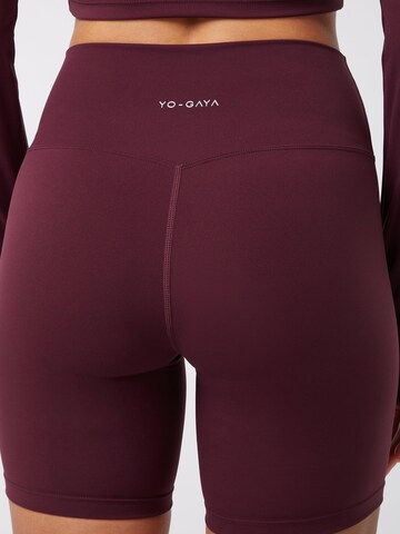 YO-GAYA Skinny Leggings in Rood