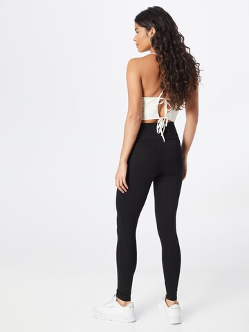 ABOUT YOU Skinny Leggings 'Claire' in Zwart