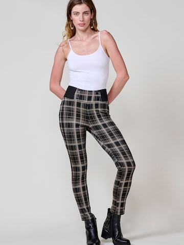 KOROSHI Skinny Leggings - fekete