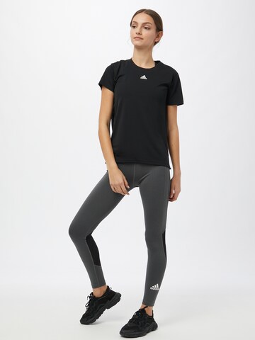 ADIDAS SPORTSWEAR Skinny Funkčné tričko 'NECESSI' - Čierna