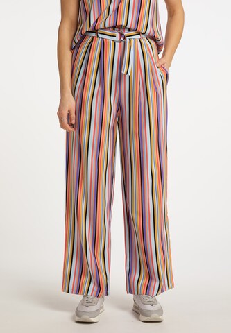 usha BLUE LABEL Wide leg Pleat-Front Pants in Mixed colors: front