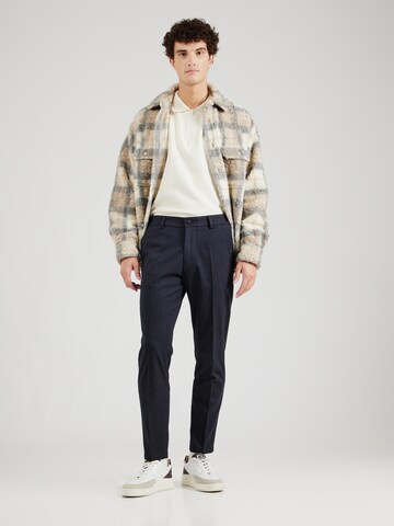 Regular Pantalon à plis 'AJEND' DRYKORN en bleu