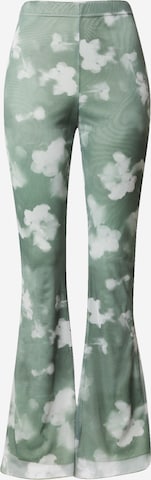 Nasty GalFlared/zvonoliki kroj Hlače - zelena boja: prednji dio