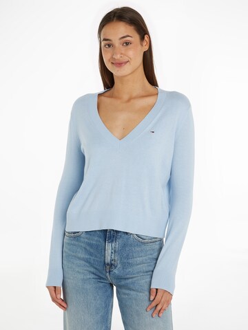 Tommy Jeans Curve Sweater in Blue: front