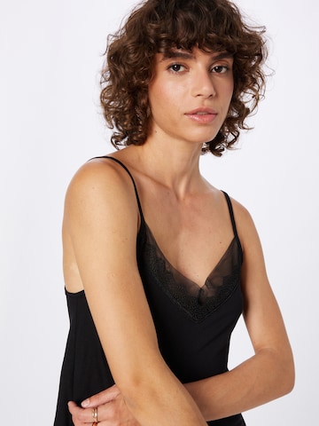 ABOUT YOU Top 'Irina' in Black