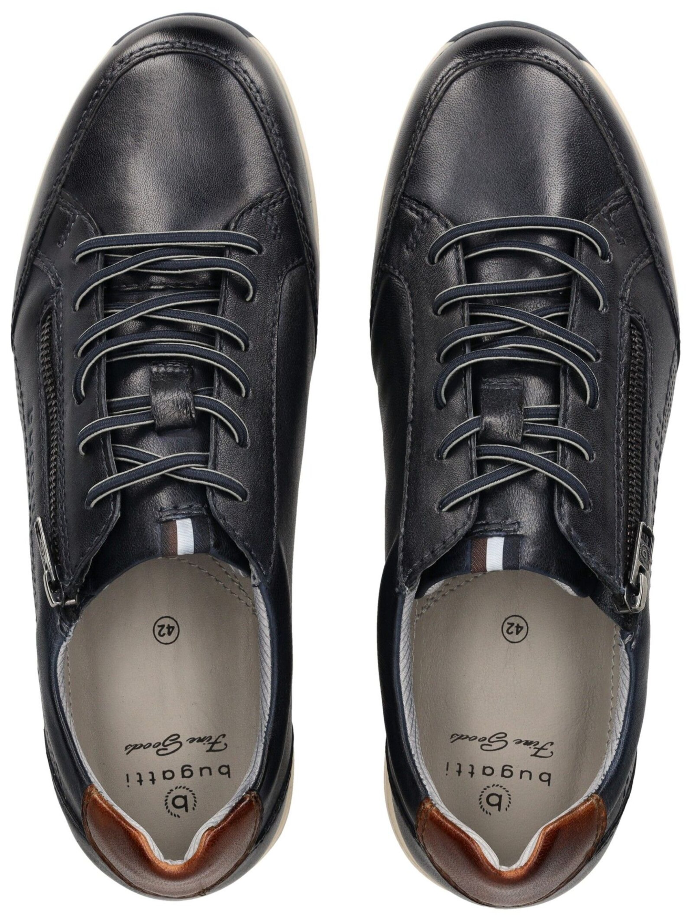 bugatti Sneakers laag in Blauw