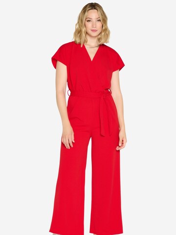 Tuta jumpsuit di LolaLiza in rosso