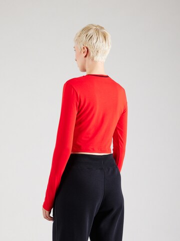 Nike Sportswear Тениска в червено