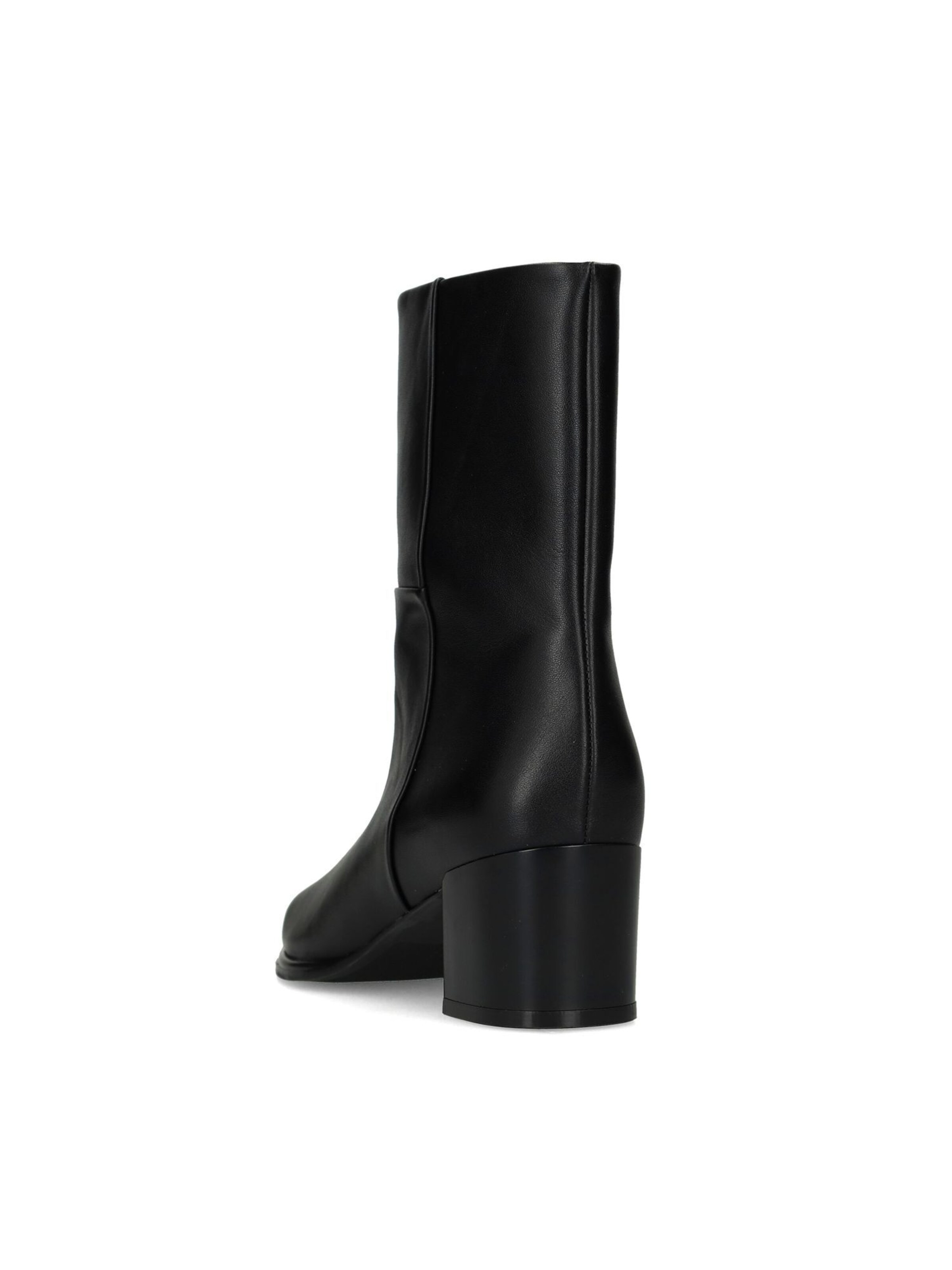 MANFIELD Ankle Boots in Black
