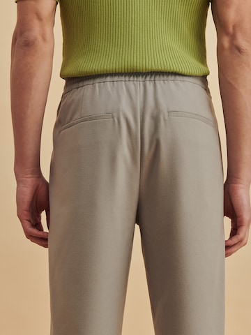 DAN FOX APPAREL Regular Trousers 'Liam' in Grey