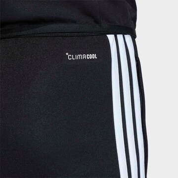 ADIDAS PERFORMANCE Tapered Sporthose 'Tiro26' in Schwarz