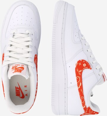 Nike Sportswear Låg sneaker 'AIR FORCE 1' i vit
