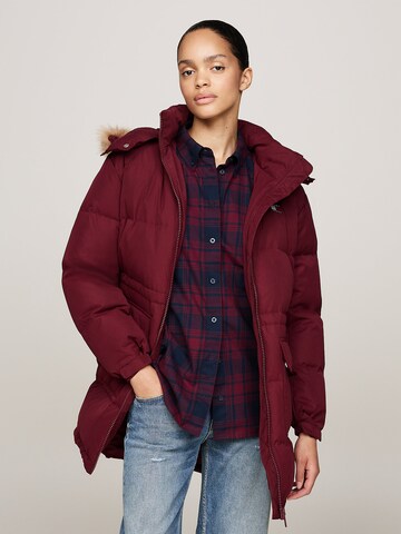 Tommy Jeans Jacke 'Alaska' in Rot: Vorderseite