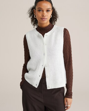 WE Fashion Vesta – bílá: přední strana