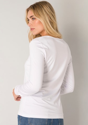 BASE LEVEL Shirt in Weiß