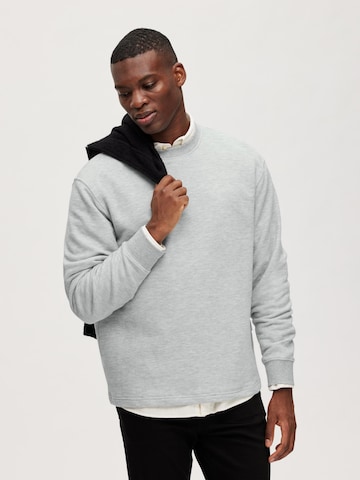 SELECTED HOMME Sweatshirt 'Dimmy' in Grau