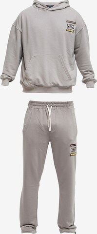 Tom Barron Tracksuit in Grey: front