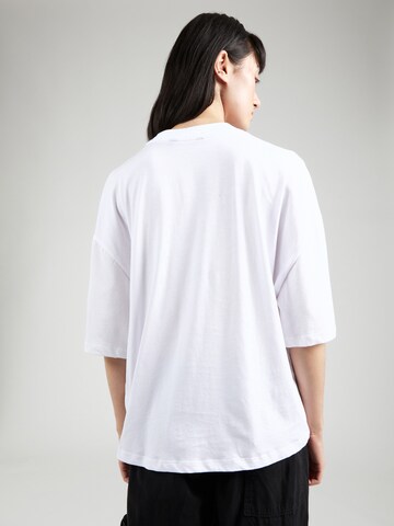 T-shirt Dorothy Perkins en blanc