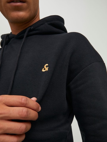 JACK & JONES - Sudadera 'Star Roof' en negro