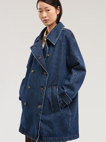 Cappotto invernale di Trussardi in blu: frontale