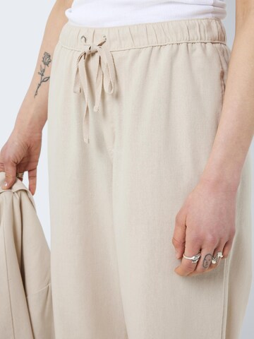 Noisy may Loose fit Pants 'ANNE BERRY' in Beige