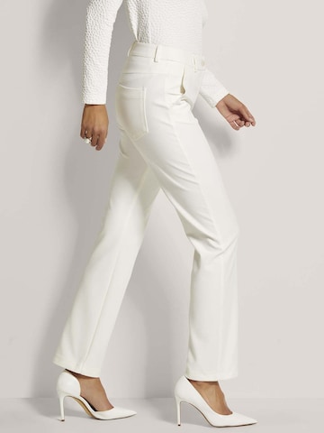 MADELEINE Tapered Broek in Wit