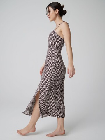 A LOT LESS Summer dress 'Eliane' in Brown