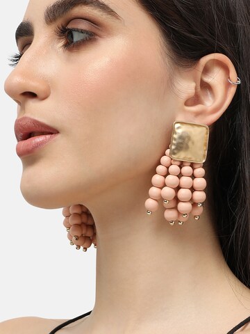 SOHI - Pendientes ' Nirmla ' en rosa: frente