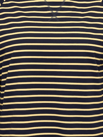 ONLY Carmakoma - Camiseta 'CARKeep' en azul