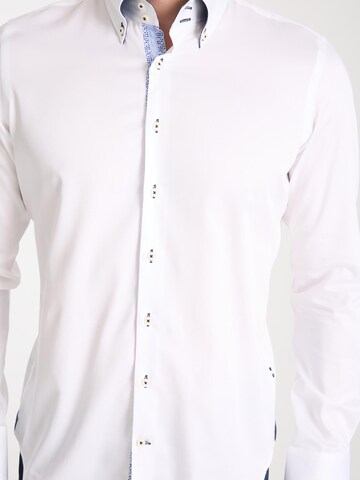 7Camicie - Ajuste estrecho Camisa de negocios 'Roma Iconic Satin Man Shirt White' en blanco