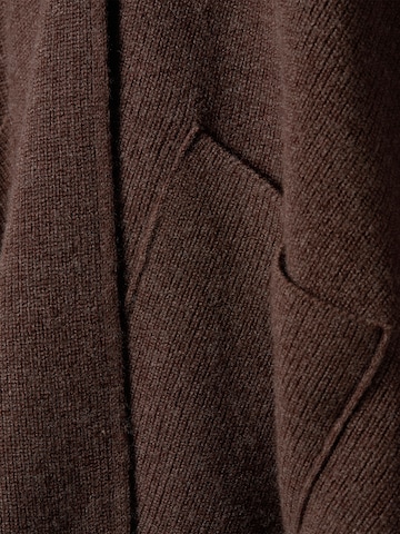 MAERZ Muenchen - Capa em castanho