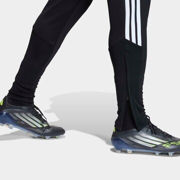 ADIDAS PERFORMANCE Tapered Sporthose 'Tiro26' in Schwarz