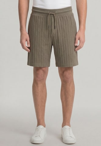 JOOP! Regular Sweatshorts 'Juanito' in Grün: Vorderseite