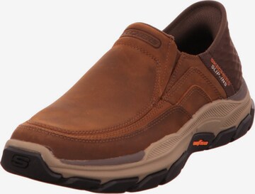 SKECHERS Instappers in Bruin: voorkant