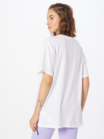 T-shirt fonctionnel DKNY Performance en blanc