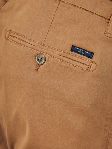 Regular Pantalon cargo Funky Buddha en beige