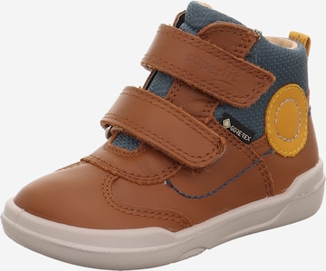 SUPERFIT Tennarit värissä ruskea: etupuoli