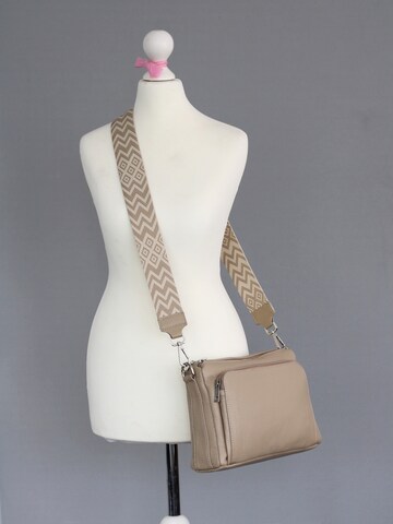 Adel Bags Shoulder Bag 'Becky' in Brown