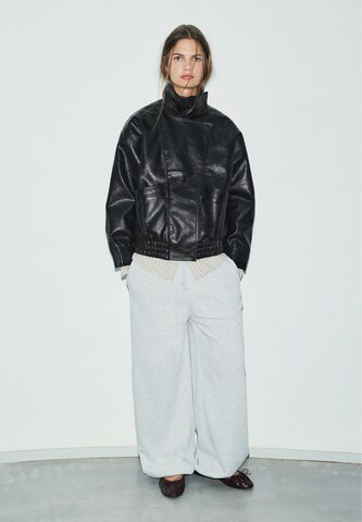 Pull&Bear Jacke in Schwarz