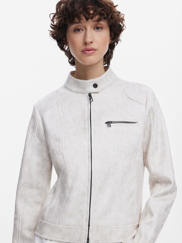 Giacca di mezza stagione di Desigual in bianco