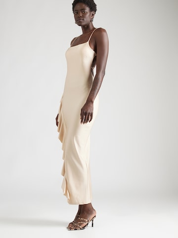 WAL G. Suknia wieczorowa 'GRACE' w kolorze beżowy