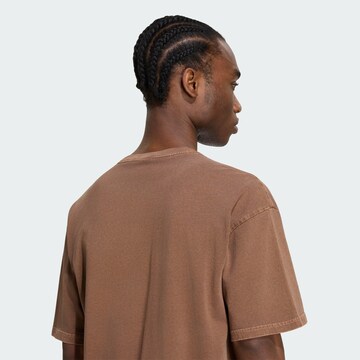 Maglietta 'Trefoil Essentials' di ADIDAS ORIGINALS in marrone
