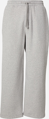 HOLLISTER Loosefit Housut värissä harmaa: etupuoli