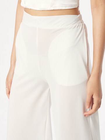 Trendyol Wide leg Pants in White