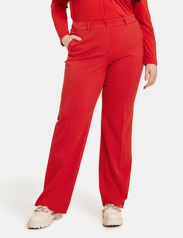SAMOON Regular Pleated Pants in Red: front